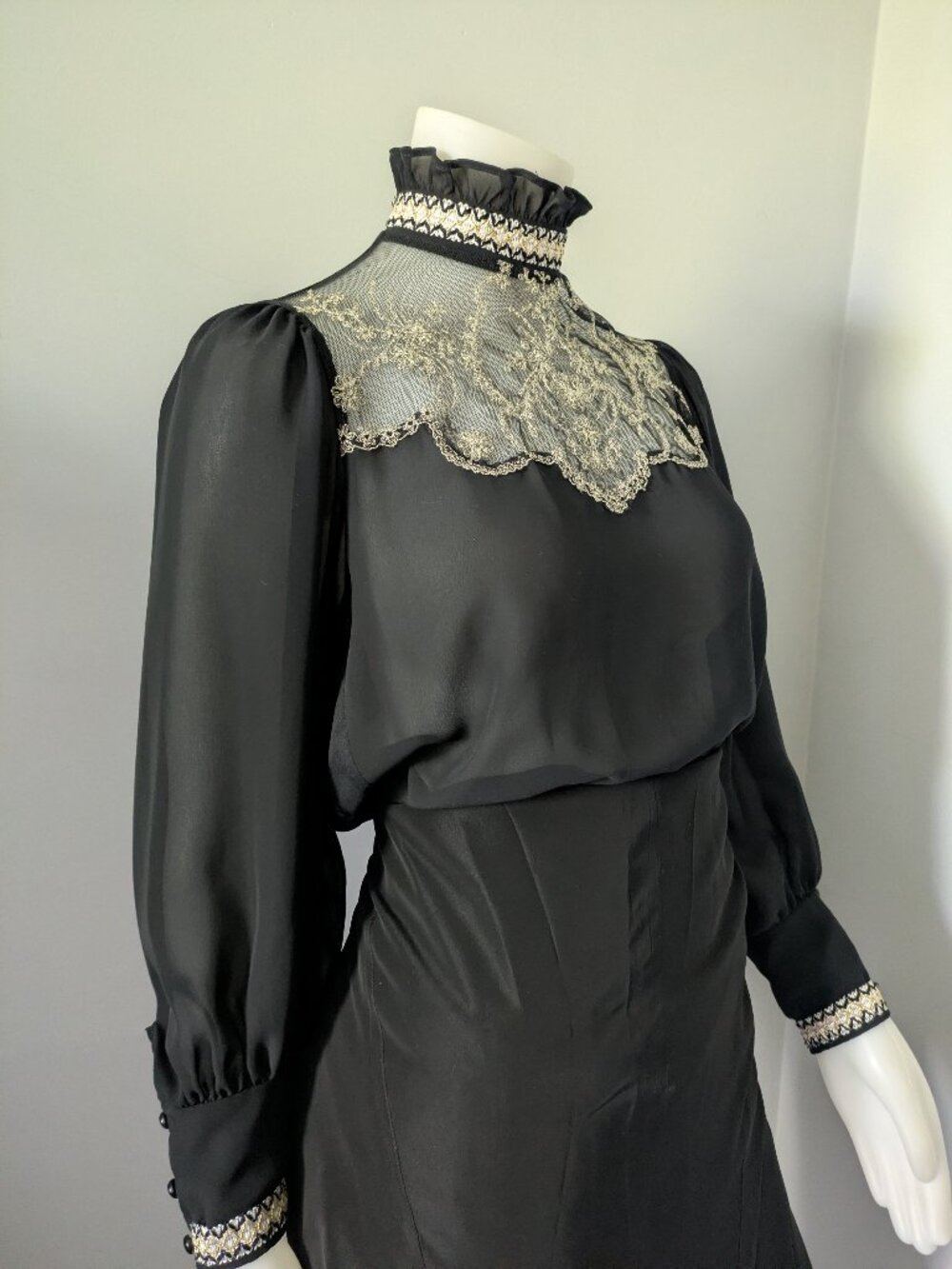 Woman's blouse
